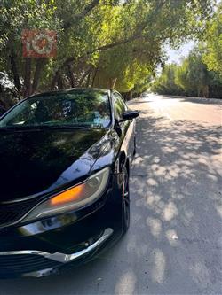 کرایسلەر 200